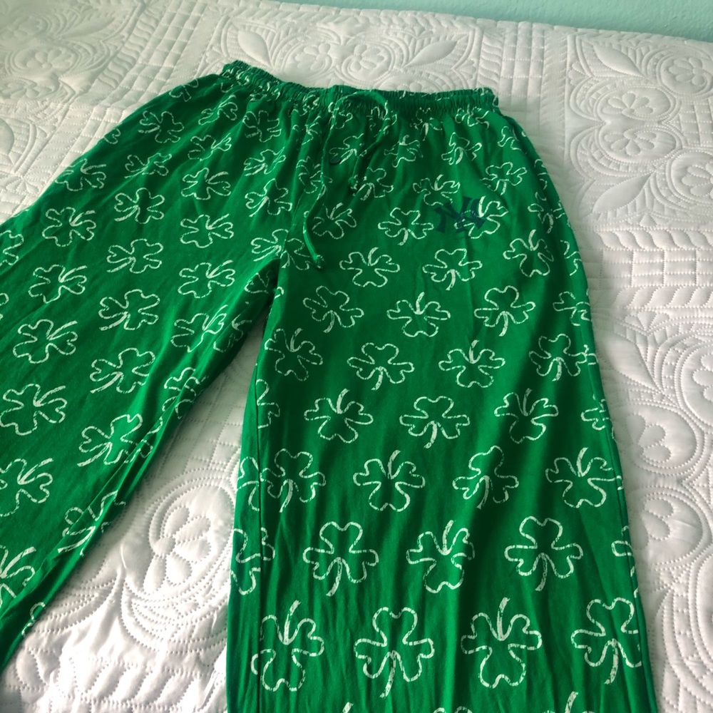 Cute pajama pants for a Yankee fan